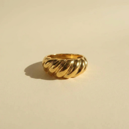 Croissant Ring