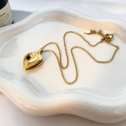 Valentina Necklace