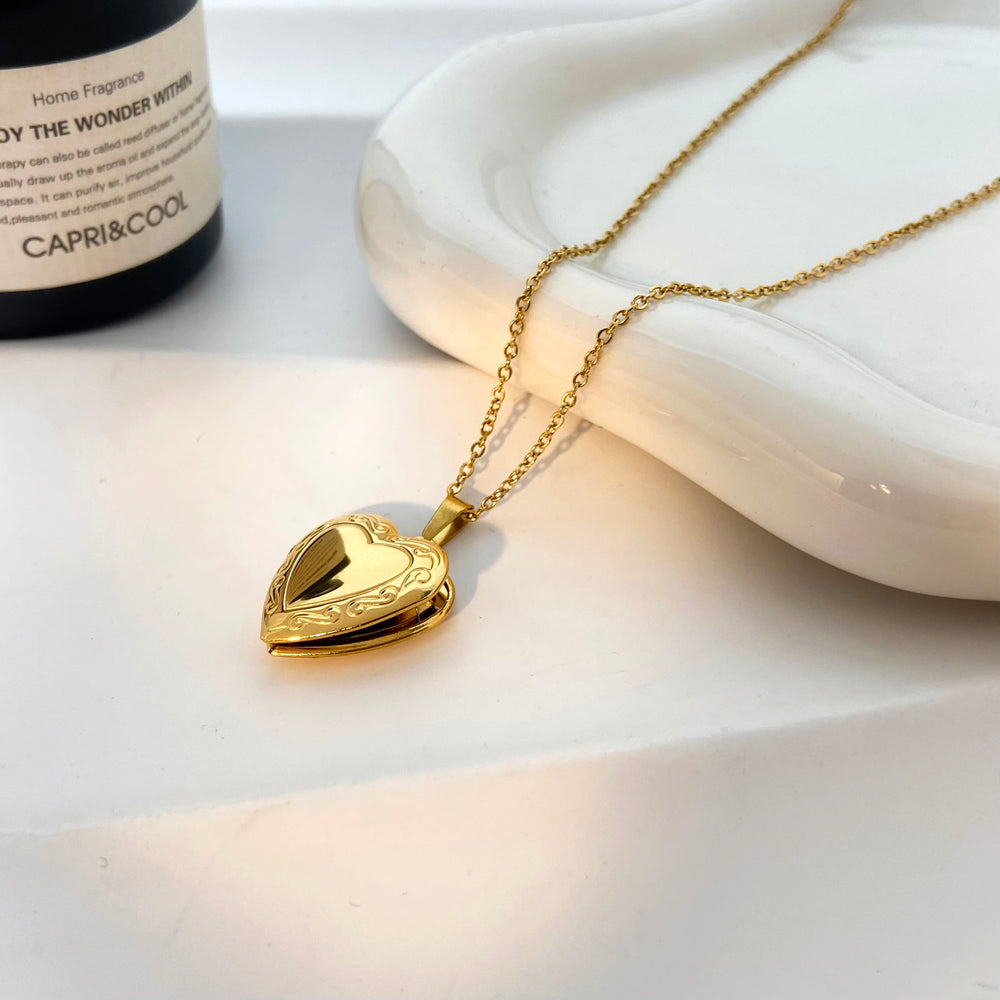 Valentina Necklace